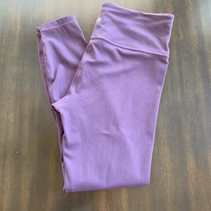 Athleta Elation 7/8 in Regal Plum (M)